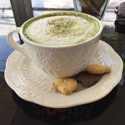 Rattanaphram Cafe & Restaurants