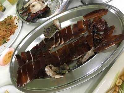 ร้านอาหาร หมูหันสองพี่น้อง