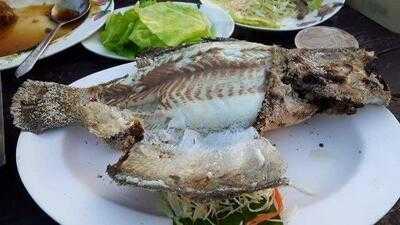 ร้านอาหาร อิ่มปลาเผา