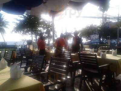 Jomtien Sea Breeze Restaurant
