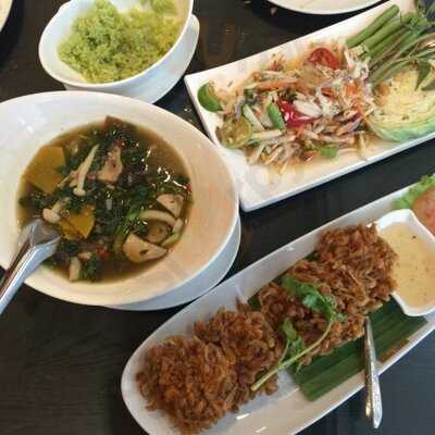 ร้านอาหาร ภูไท