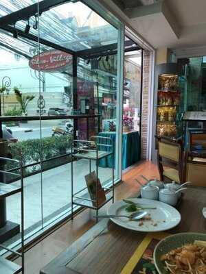 Silom Village  Soi Sawasdee