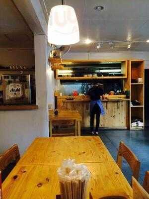 Ton Chin Kan Ramen - Soi Aree