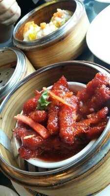 เจด การ์เด้น เรสเตอรองท์