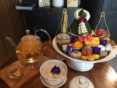 เฌอ ชี วา