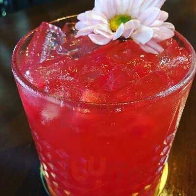 เฌอ ชี วา