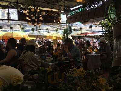 ห้องอาหาร โถพลู