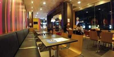 แมคโดนัลด์ สาขา รัชดา ซอย 17