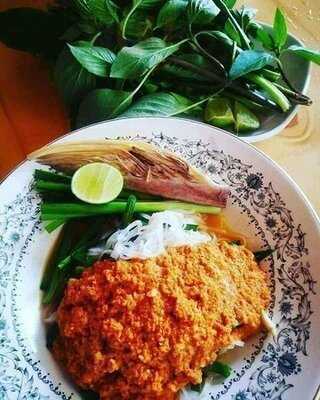 แซ่บเด้อก๋วยจั๊บญวน