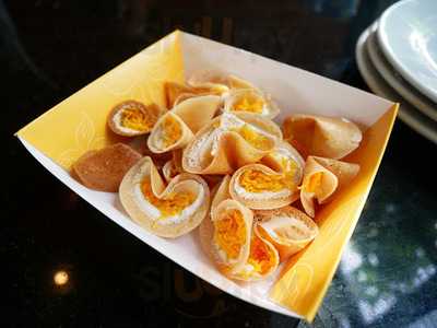 ก๋วยเตี๋ยวไก่แม่ศรีเรือน