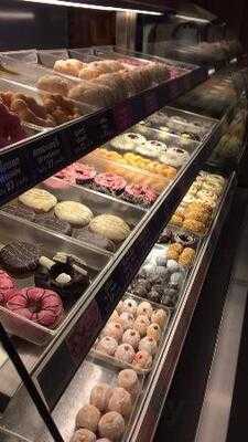 ดังกิ้นโดนัท