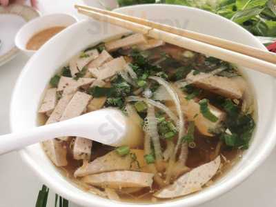 ร้านอาหารเวียดนาม จีรพร