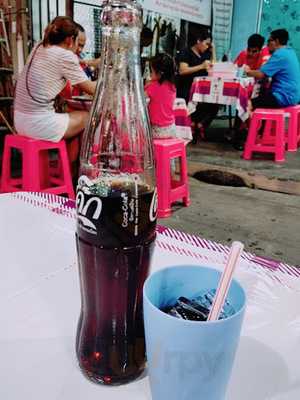 สเต๊กลุงหนวด อุดมสุข