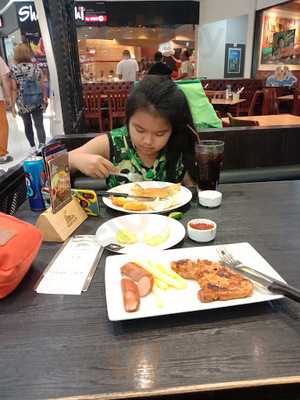 สเต๊กลุงหนวด อุดมสุข