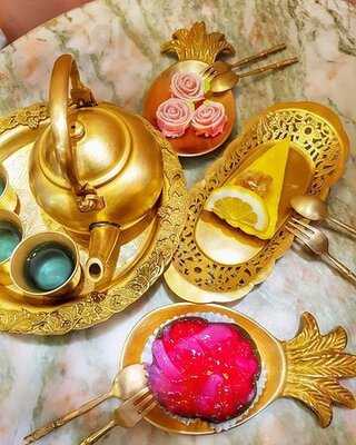 ทองย้อย คาเฟ่