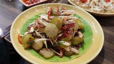 ไก่ย่างเสือใหญ่ บาย แมงมุม