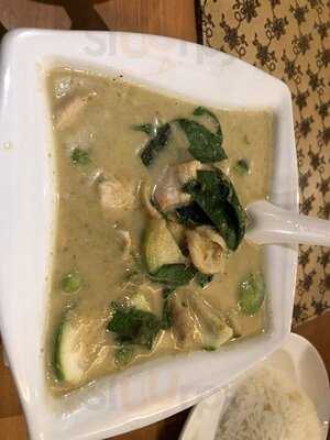 ร้านอาหาร ซอสามสาย