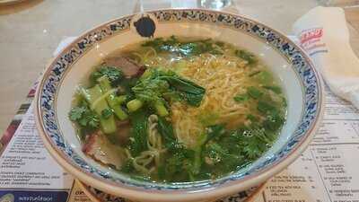 ถูกและดี สาขา ฟู้ดแลนด์ สุขุมวิท 16