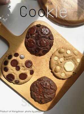 ร้านกล่องดินสอ