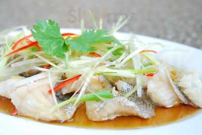 ร้านอาหาร เรือนหยก