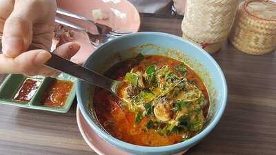 ร้านอาหาร ไก่ย่างเสือใหญ่