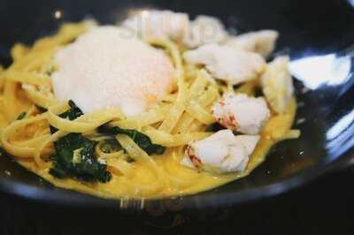 เมนี่ คิทเช่นส์