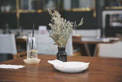 เมนี่ คิทเช่นส์