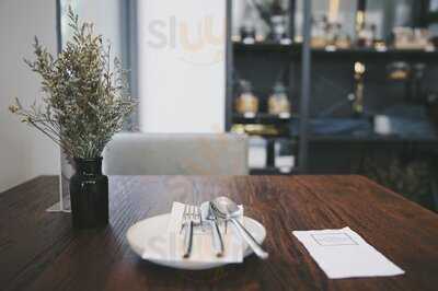 เมนี่ คิทเช่นส์