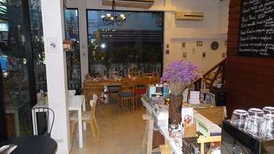 บ้านกลมกล่อม