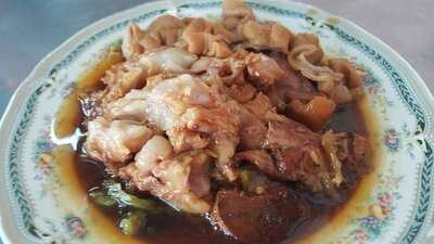 ข้าวขาหมูตรอกซุง