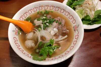 เฝอตี้นาย - Park Lane เอกมัย