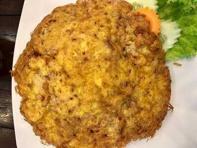 หกกลม ผับแอนด์เรสเตอรองท์