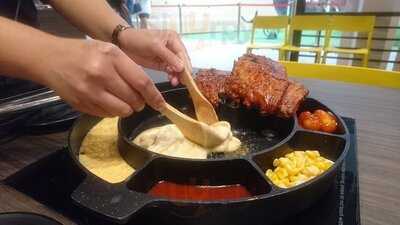 เจมส์ ชีส (เซ็นทรัล พระราม 3)