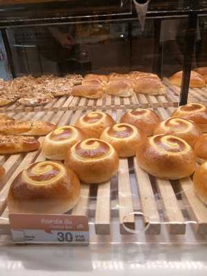 เบรดทอล์ค ร้านขนมปัง