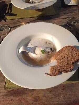 Leapfrog Restaurant And Bar