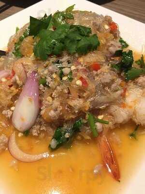 Somboon Seafood's Udomsuk