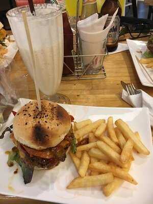 Bangkok Burger Company Paragon