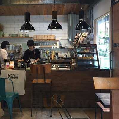 เครซี่ อะเบาท์ คาเฟ่