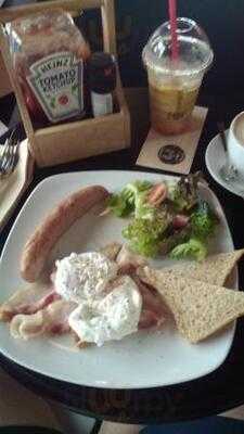 Astarte Cafe & Wine Bar Bangkok