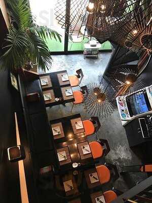 ร้านอาหาร ผกากรอง 2530 สาขา 2