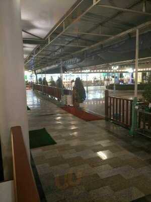 ร้านอาหาร สมพงศ์ซีฟู้ด