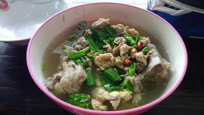 ป ประทีป ก๋วยเตี๋ยวเรือ