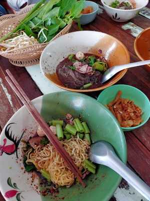 ป ประทีป ก๋วยเตี๋ยวเรือ