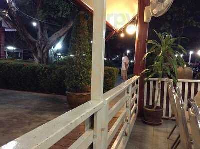 สวนอาหาร บางบัว