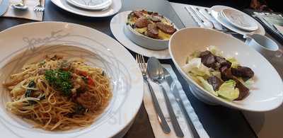 The Oriental Hotel Shop