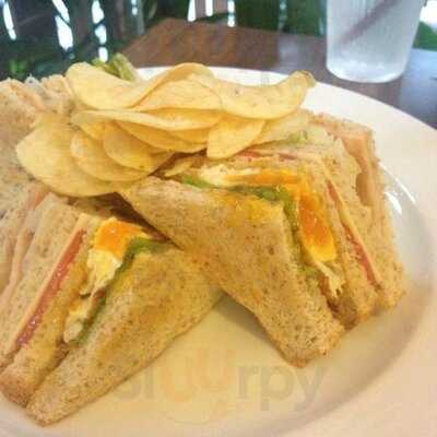 ร้านกาแฟ บ้านบางอ้อ