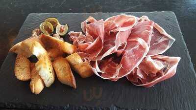 ไวน์ คอนเนคชั่น