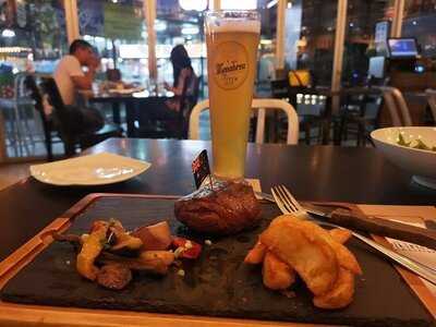 ไวน์ คอนเนคชั่น