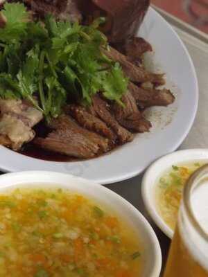 อุไร ห่านพะโล้ ทรงวาด