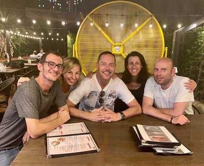 ร้านอาหารลาวการ์เด้น